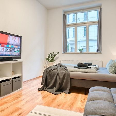 Апартаменти Homy I Altbaucharme Netflix Und Wlan Лейпциг Екстер'єр фото